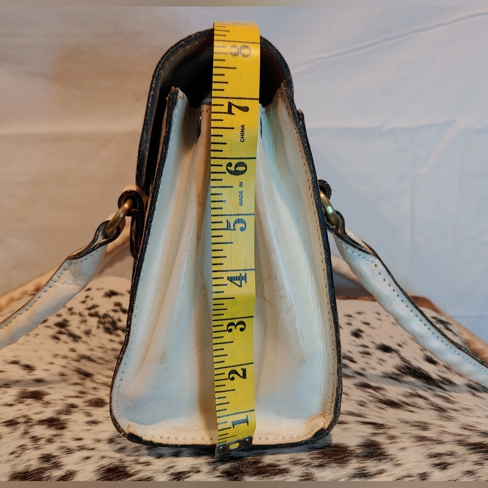 Patricia Nash Sanabria White Waxed Tooled Cream & Tan Satchel NWOT - Picture 13 of 16